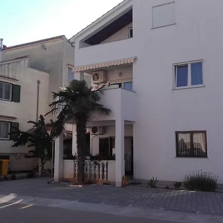 Apartment Loni Zadar